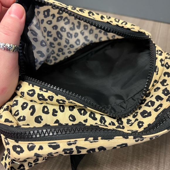 Baggu Honey Leopard Fanny Pack - Picture 3 of 4